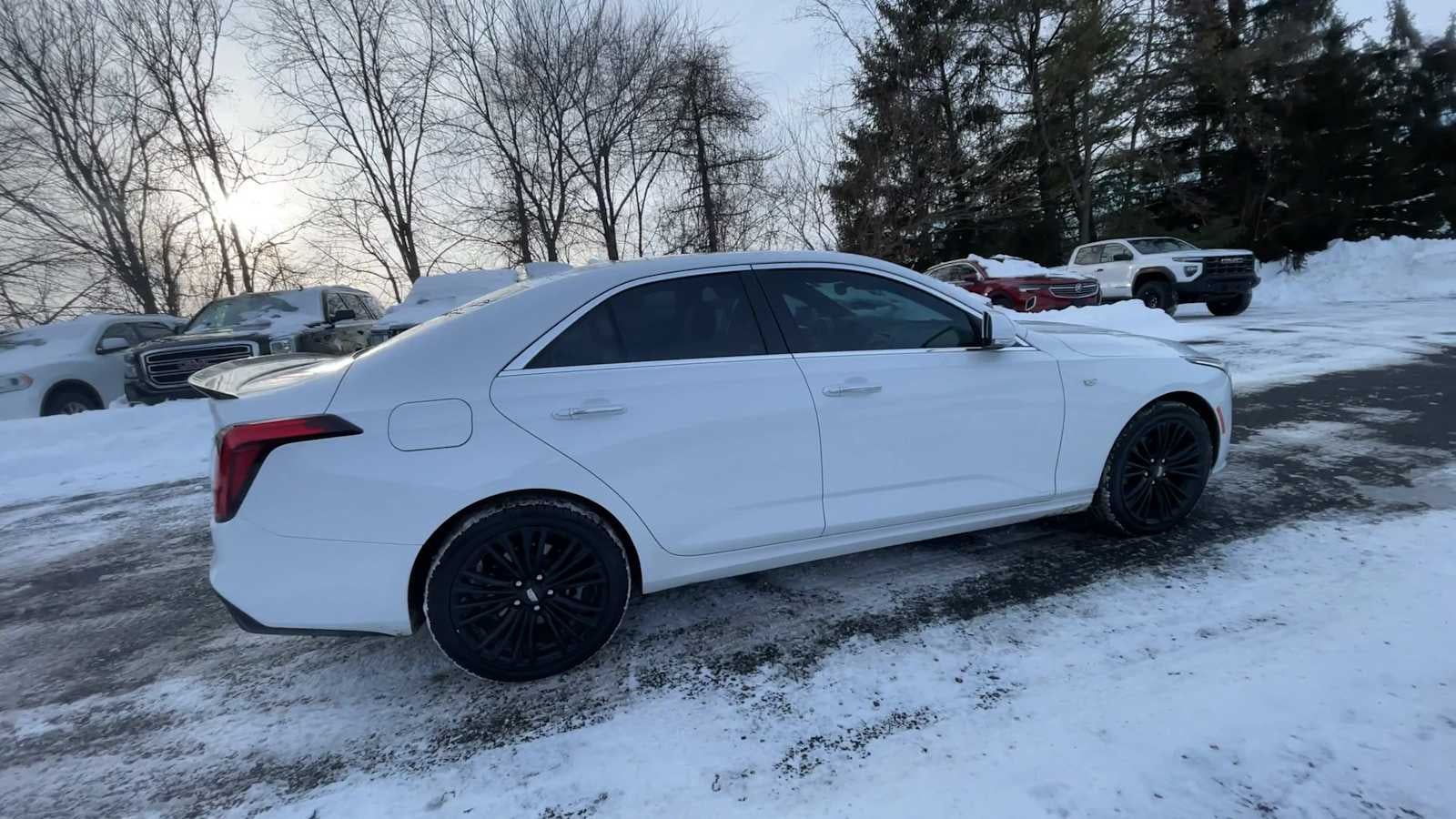 2023 Cadillac CT4 Luxury