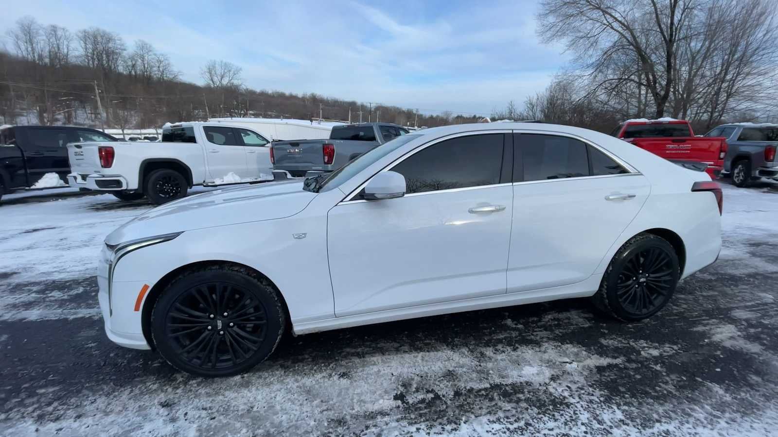 2023 Cadillac CT4 Luxury