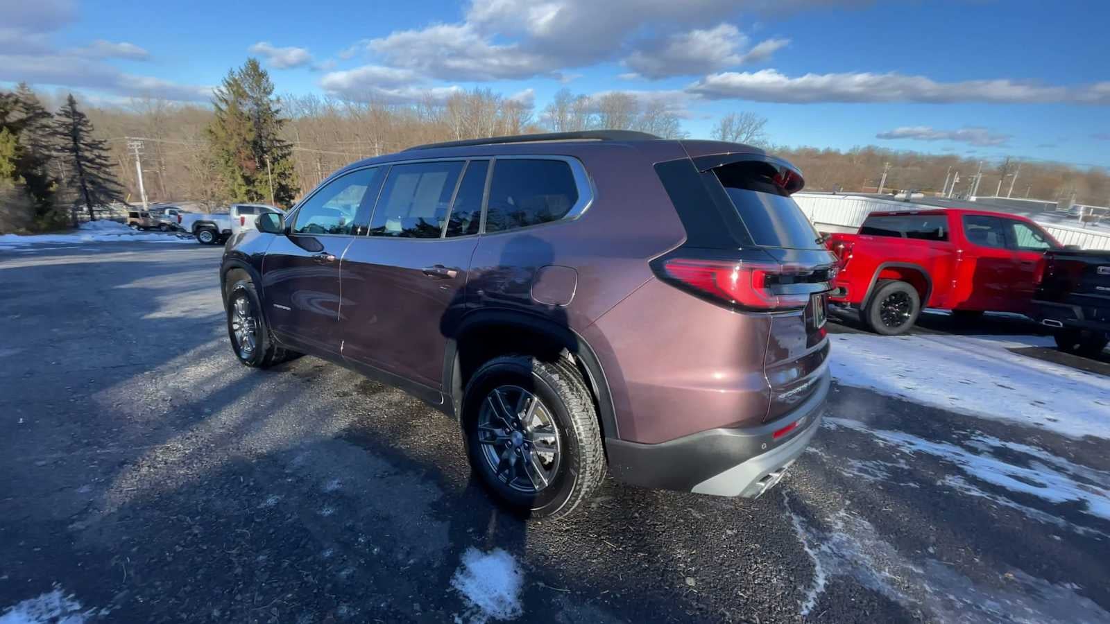 2025 GMC Acadia Elevation