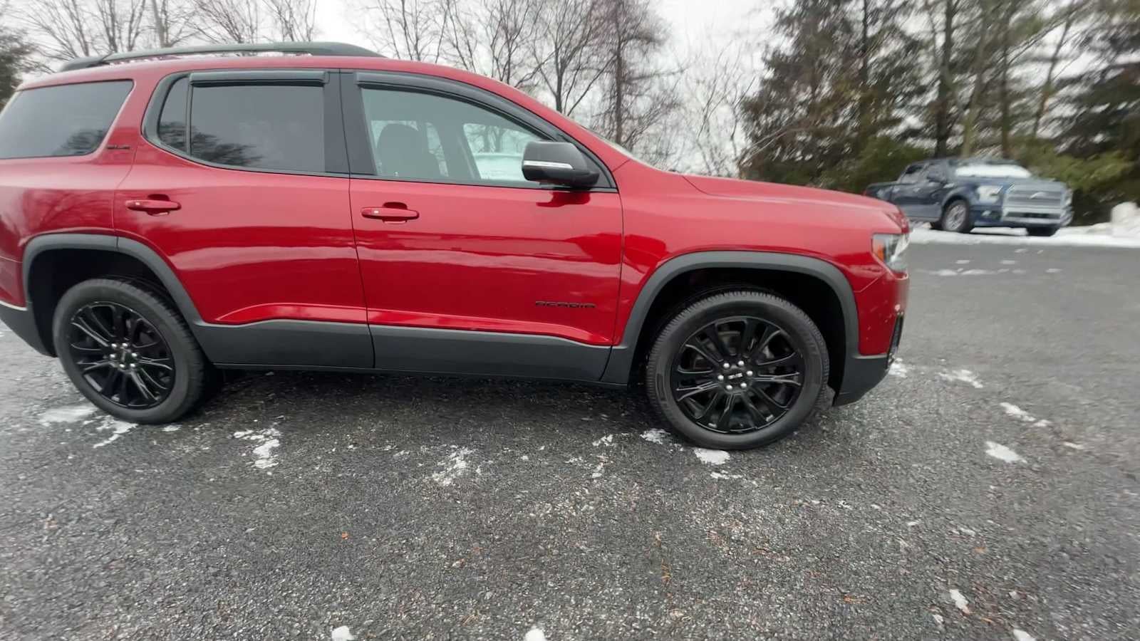 2023 GMC Acadia SLE