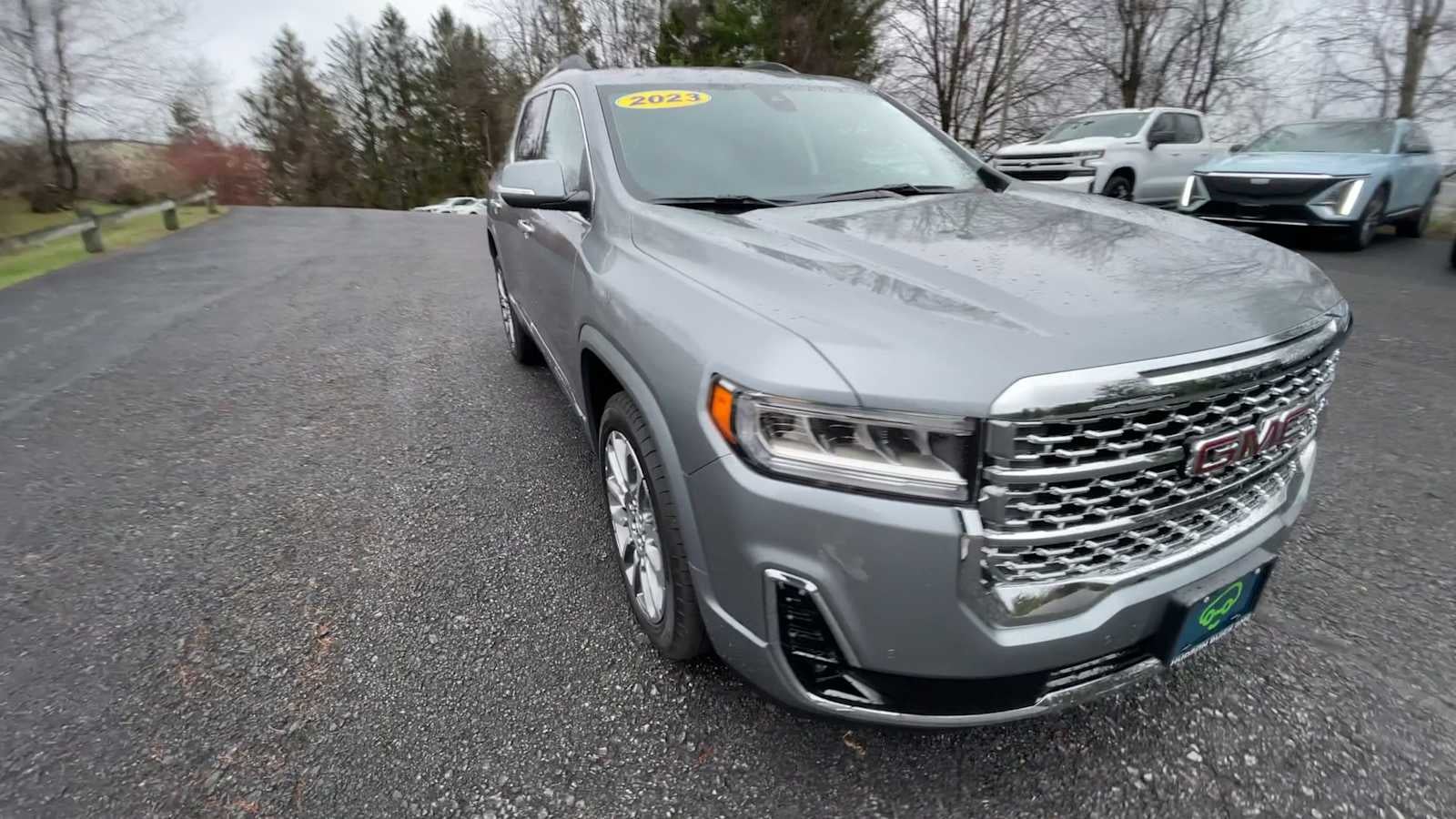 2023 GMC Acadia Denali