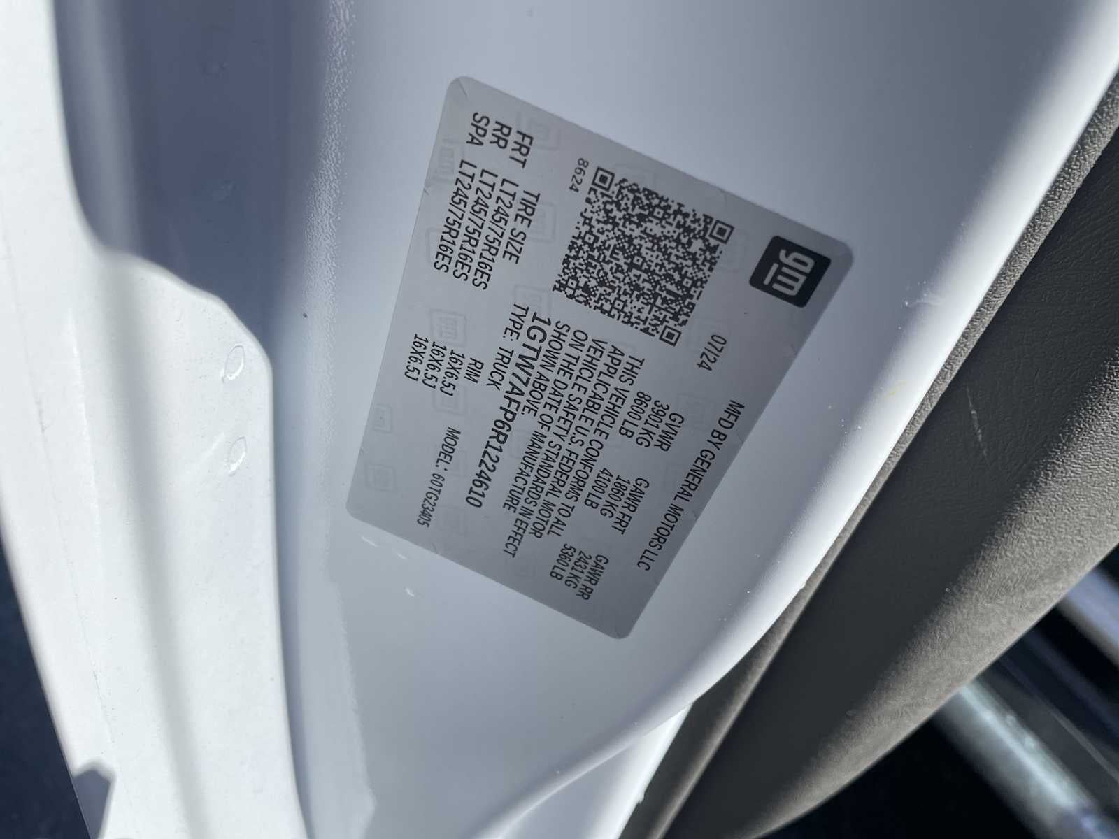 2024 GMC Savana Cargo 2500 Work Van