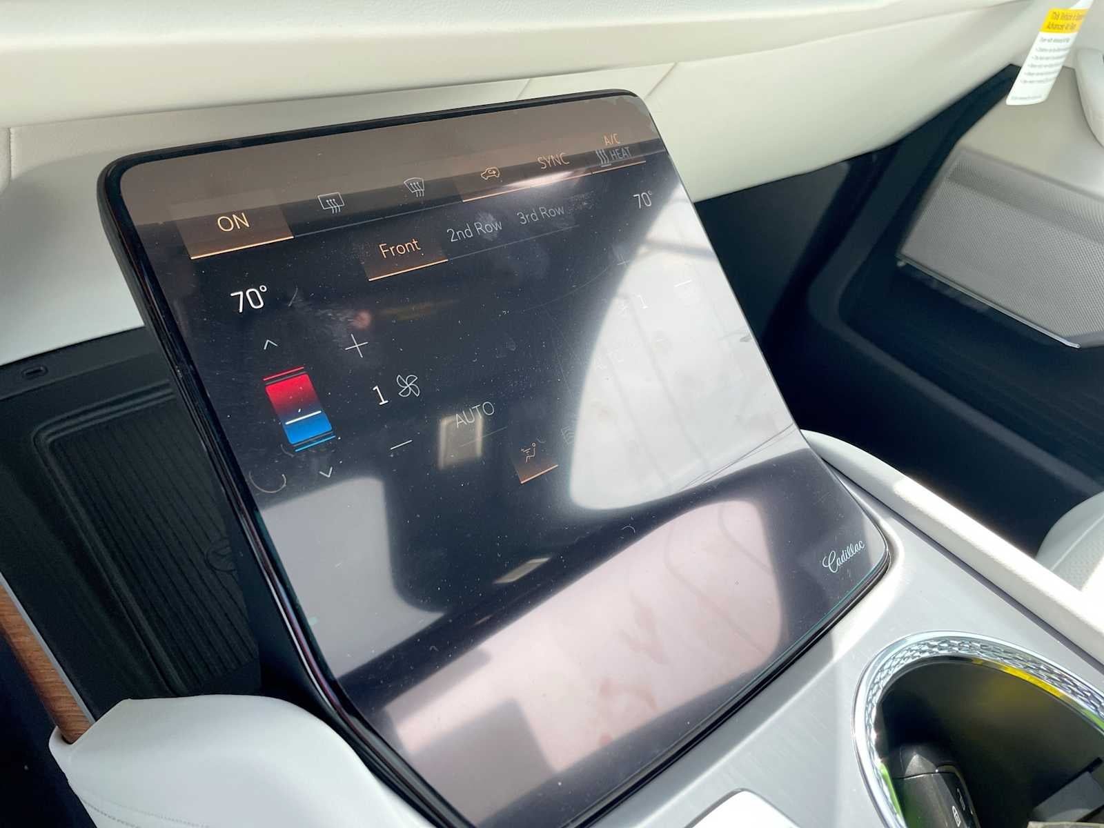 2026 Cadillac VISTIQ Luxury