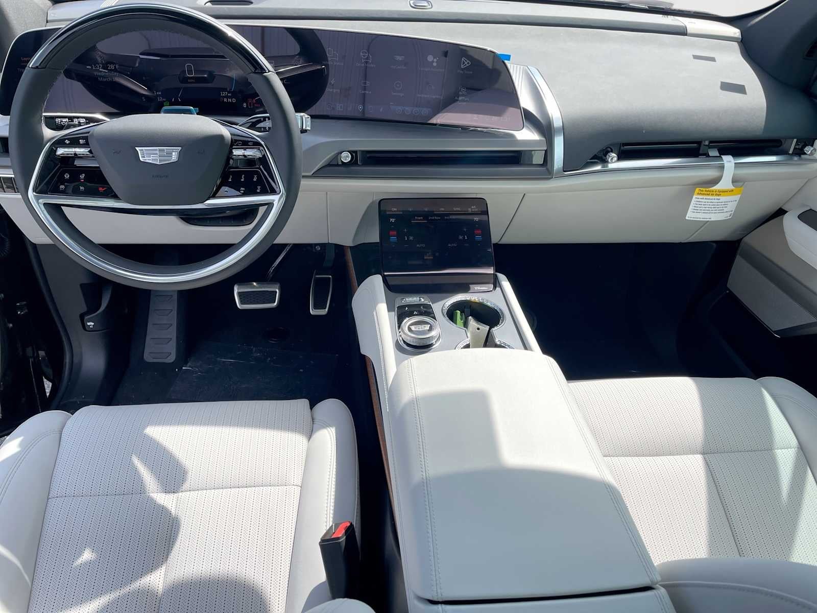 2026 Cadillac VISTIQ Luxury