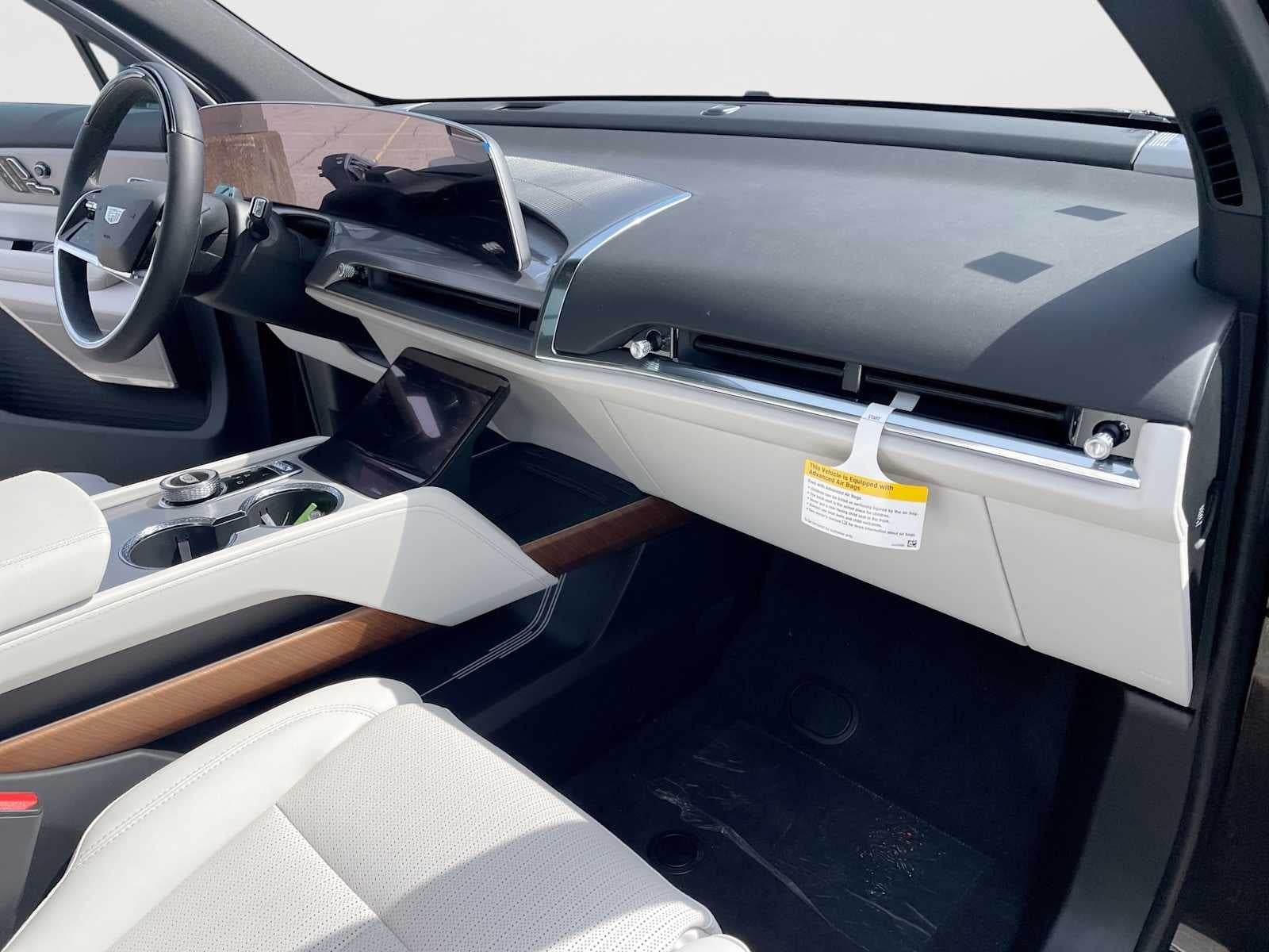 2026 Cadillac VISTIQ Luxury