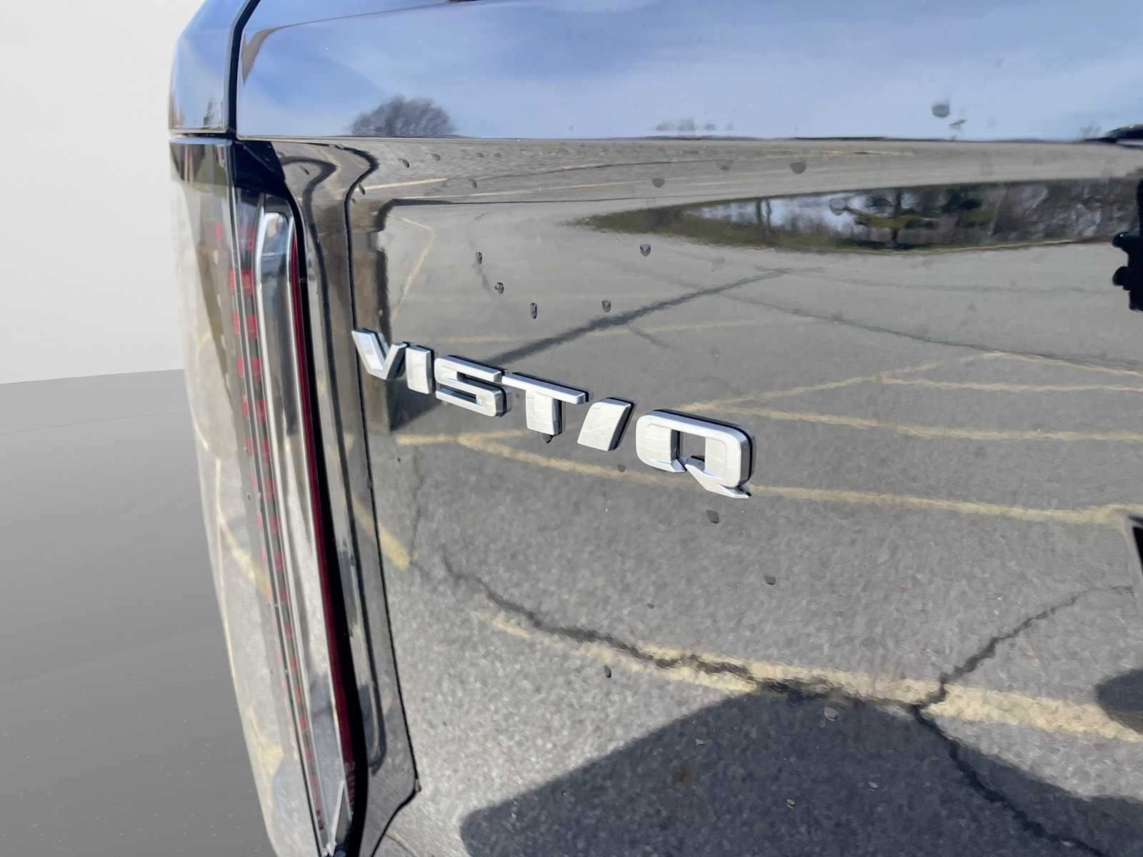 2026 Cadillac VISTIQ Luxury