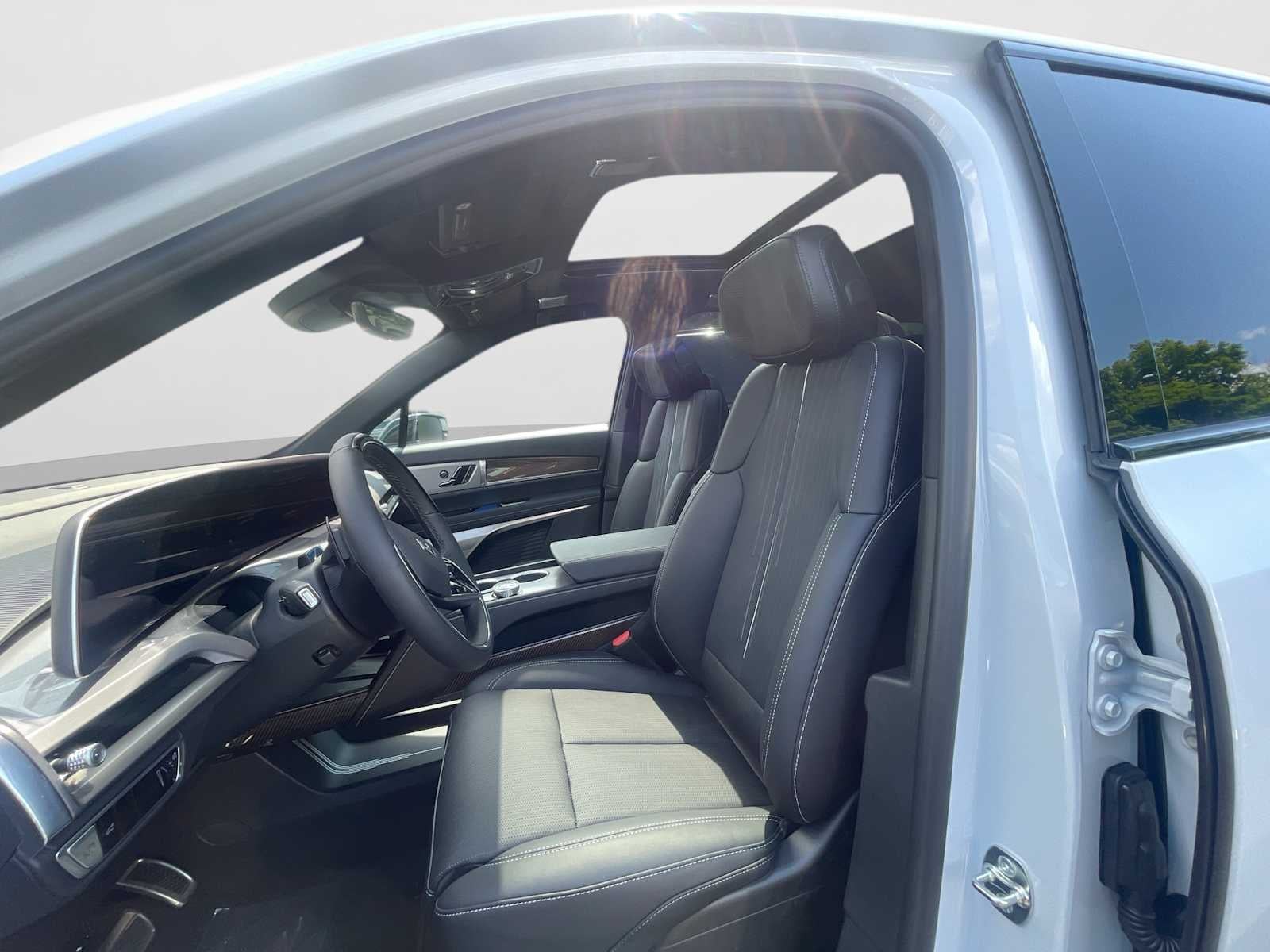 2027 Cadillac VISTIQ Sport