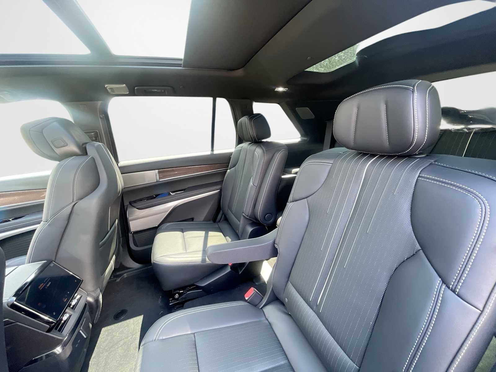 2027 Cadillac VISTIQ Sport