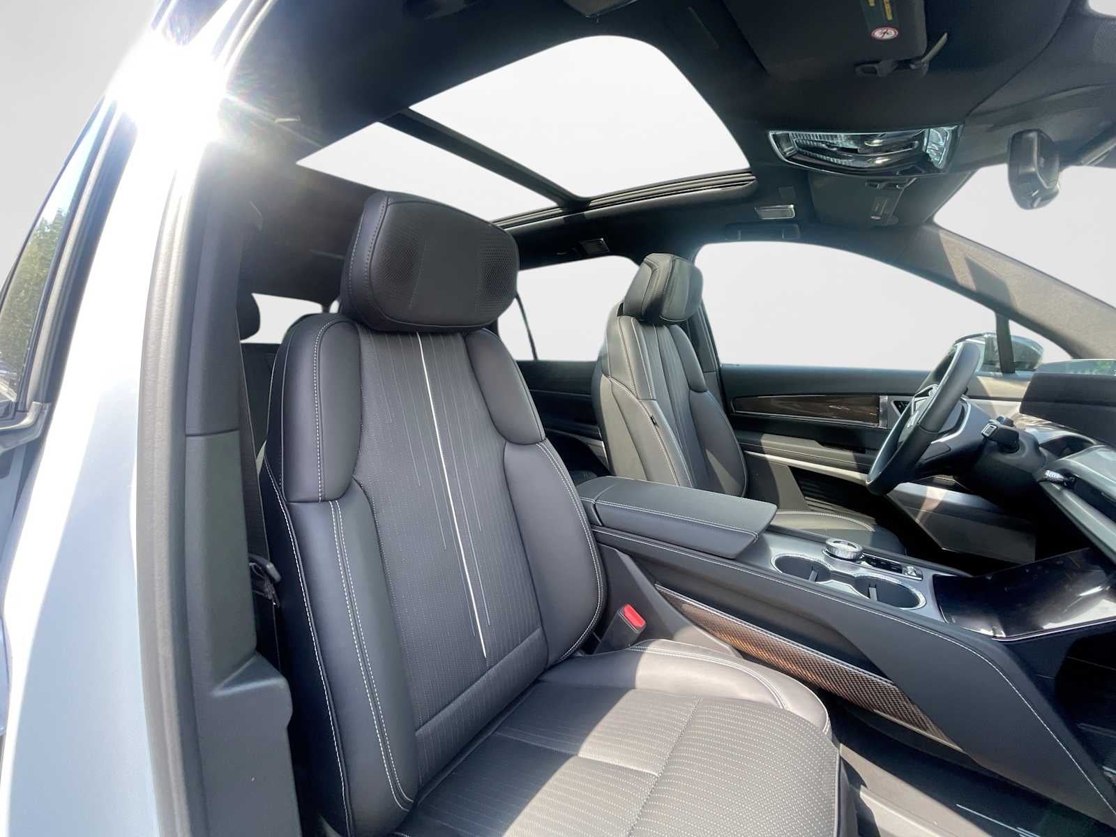 2027 Cadillac VISTIQ Sport