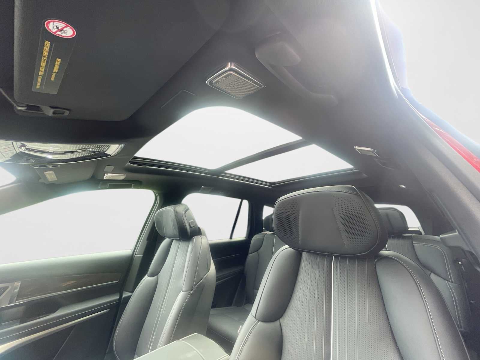 2027 Cadillac VISTIQ Sport