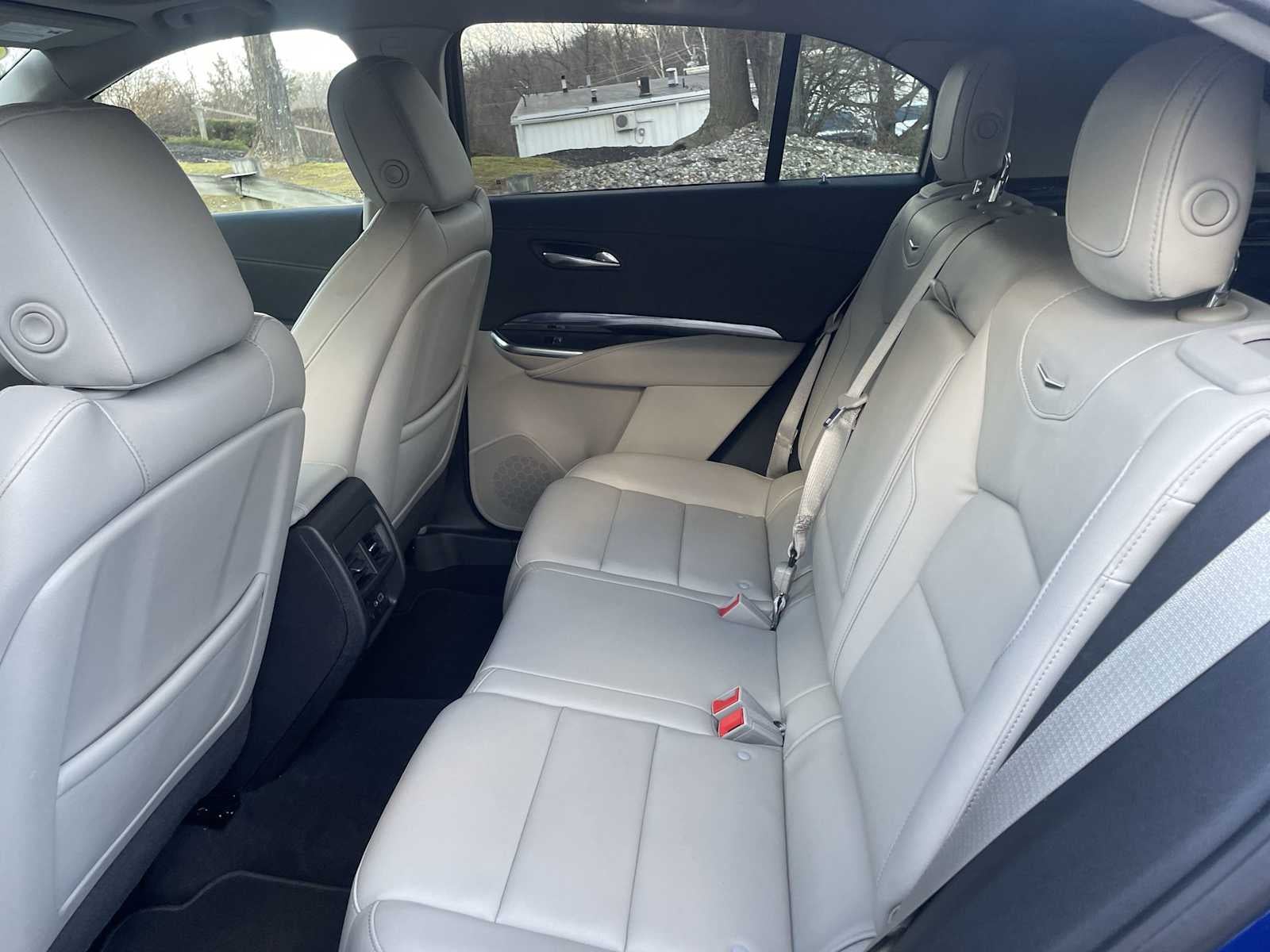 2021 Cadillac XT4 Luxury