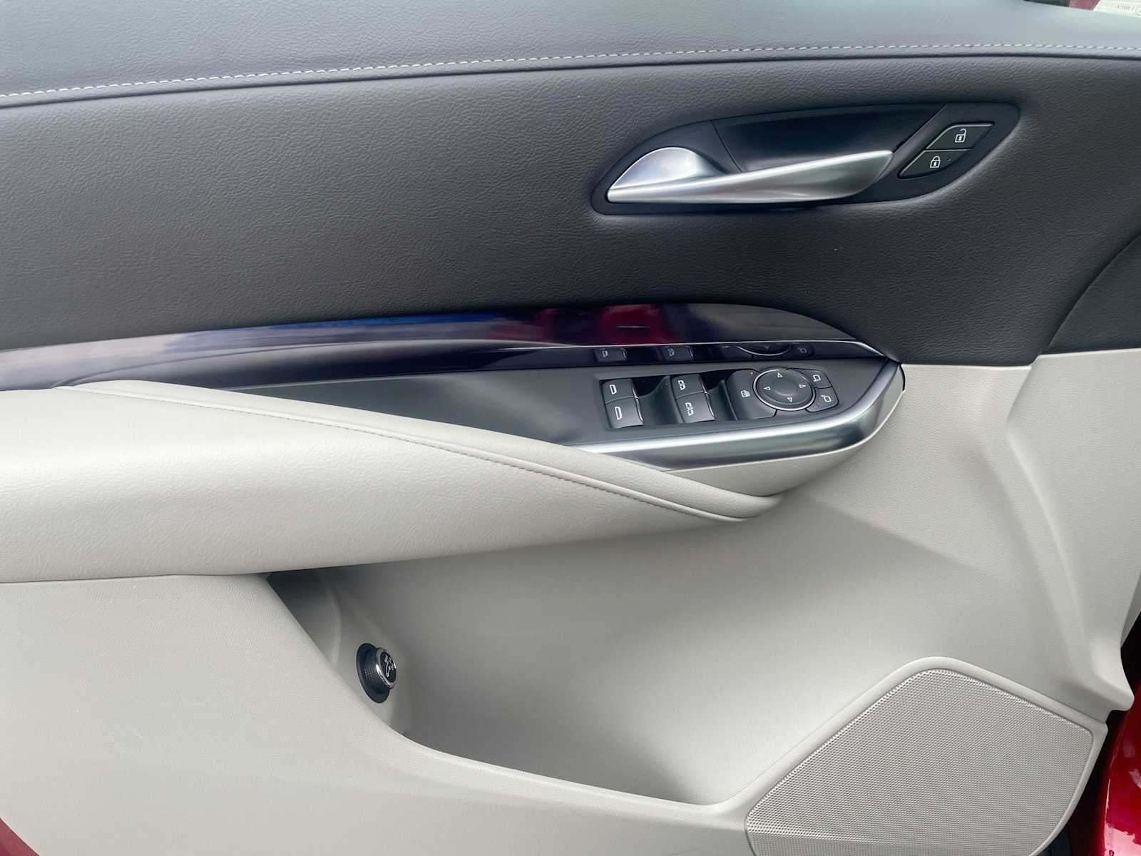 2023 Cadillac XT4 AWD Luxury