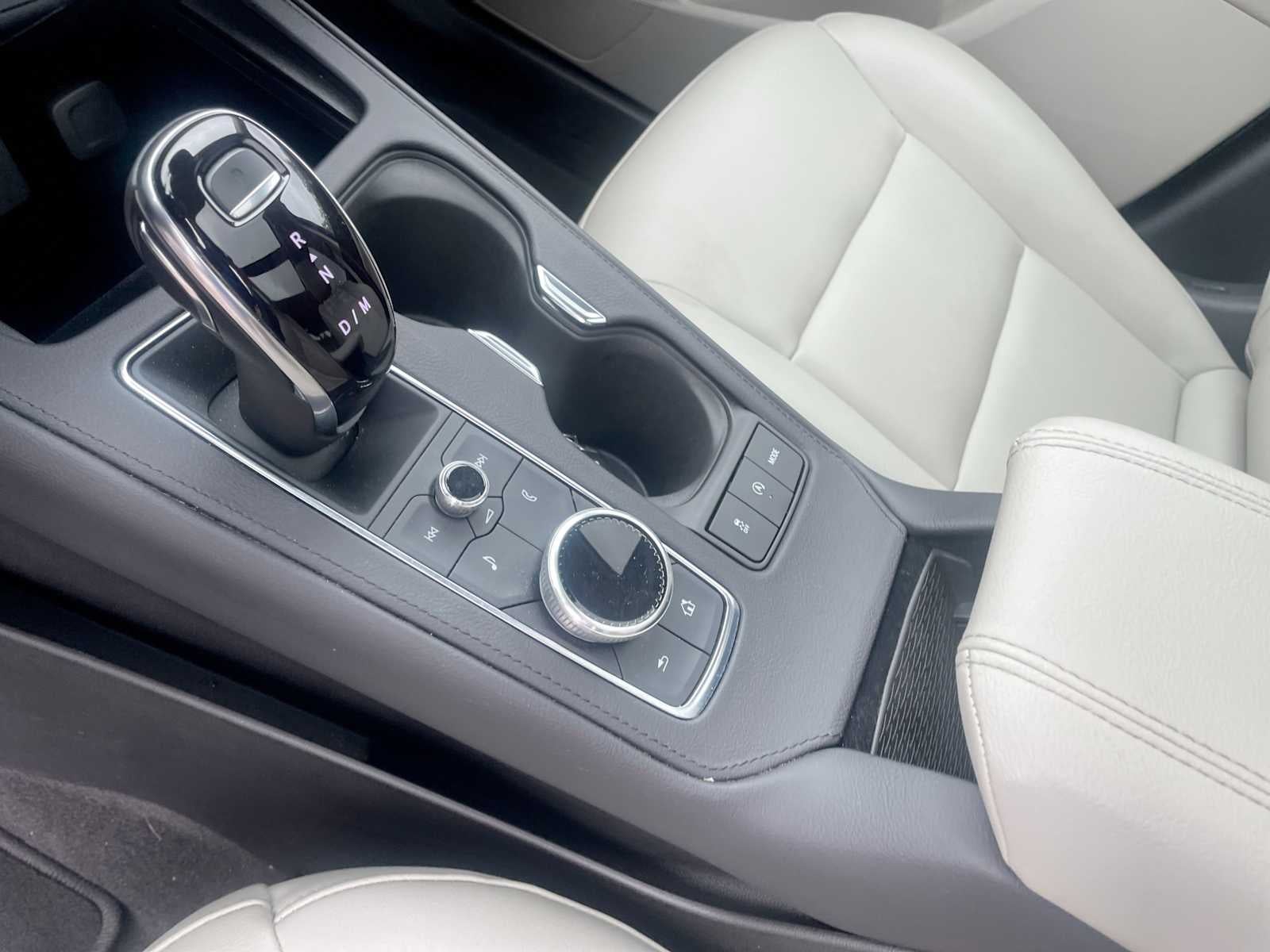 2023 Cadillac XT4 AWD Luxury