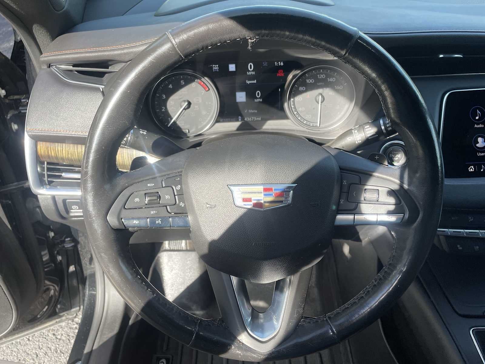 2021 Cadillac XT4 Premium Luxury