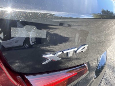 2021 Cadillac XT4 Premium Luxury