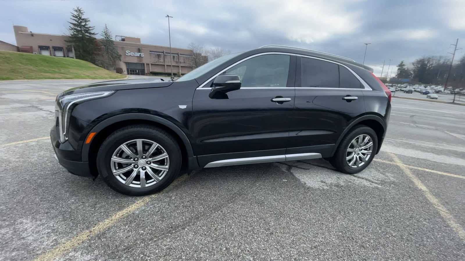 2021 Cadillac XT4 Premium Luxury