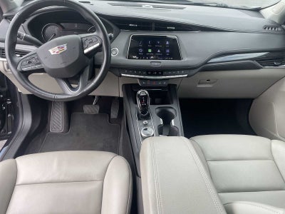 2023 Cadillac XT4 Premium Luxury