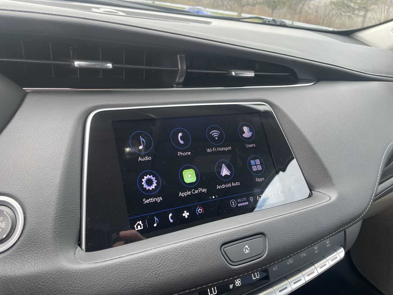 2023 Cadillac XT4 Premium Luxury