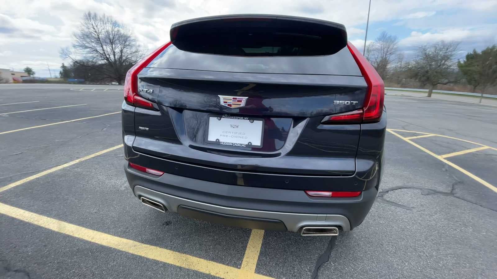 2023 Cadillac XT4 Premium Luxury