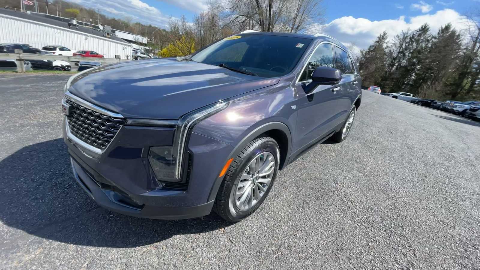 2025 Cadillac XT4 Premium Luxury