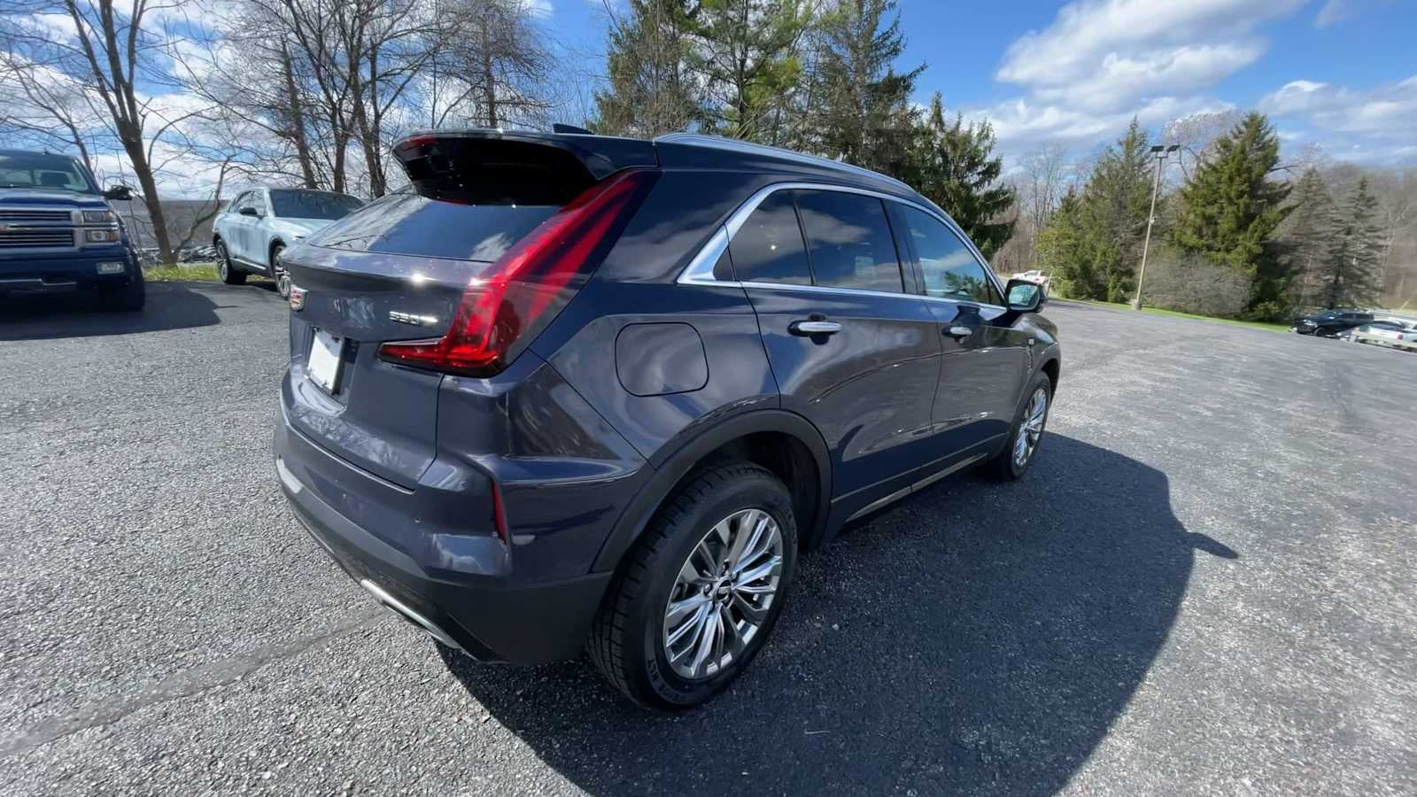 2025 Cadillac XT4 Premium Luxury
