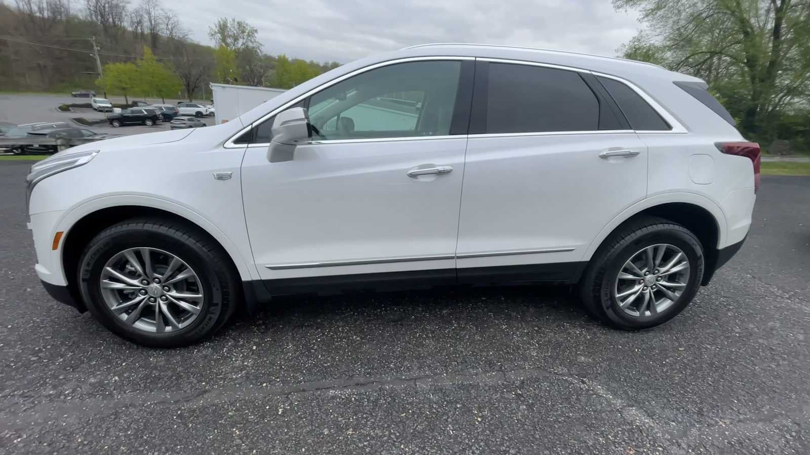 2022 Cadillac XT5 Premium Luxury