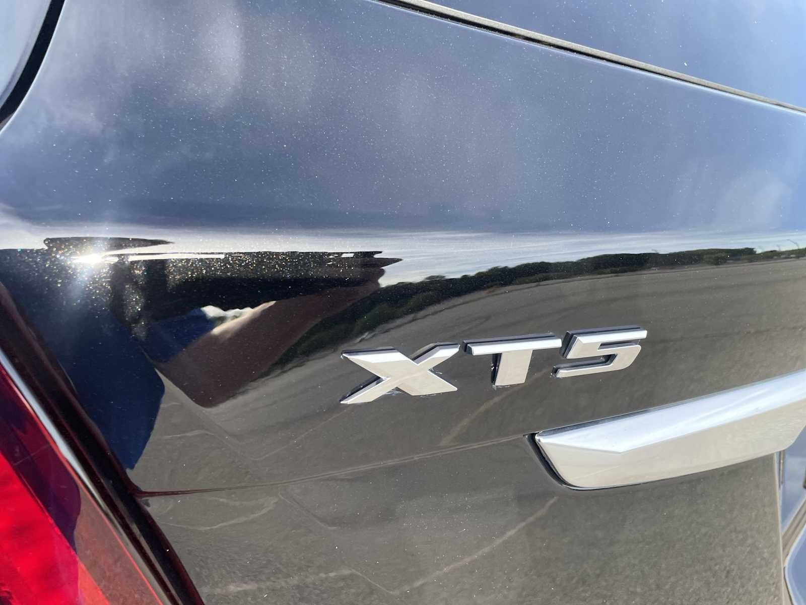 2024 Cadillac XT5 Premium Luxury