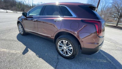 2022 Cadillac XT5 Premium Luxury