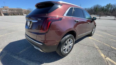 2022 Cadillac XT5 Premium Luxury