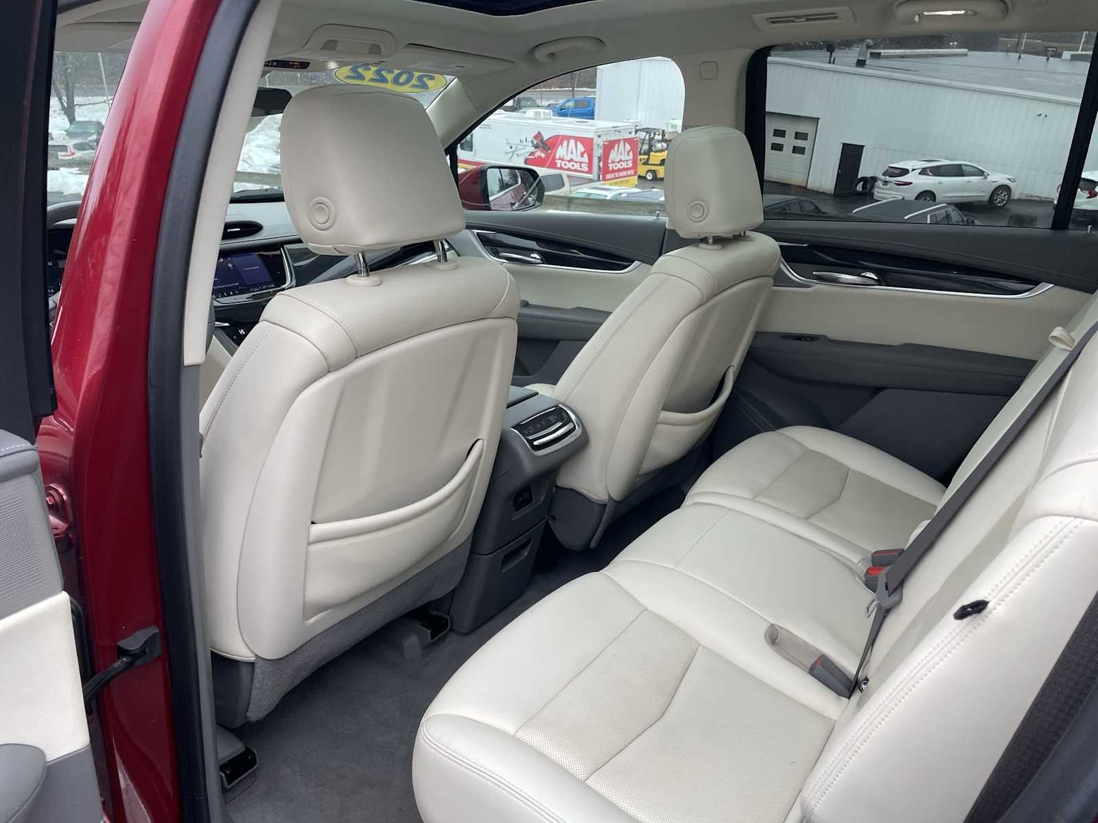 2022 Cadillac XT6 Premium Luxury