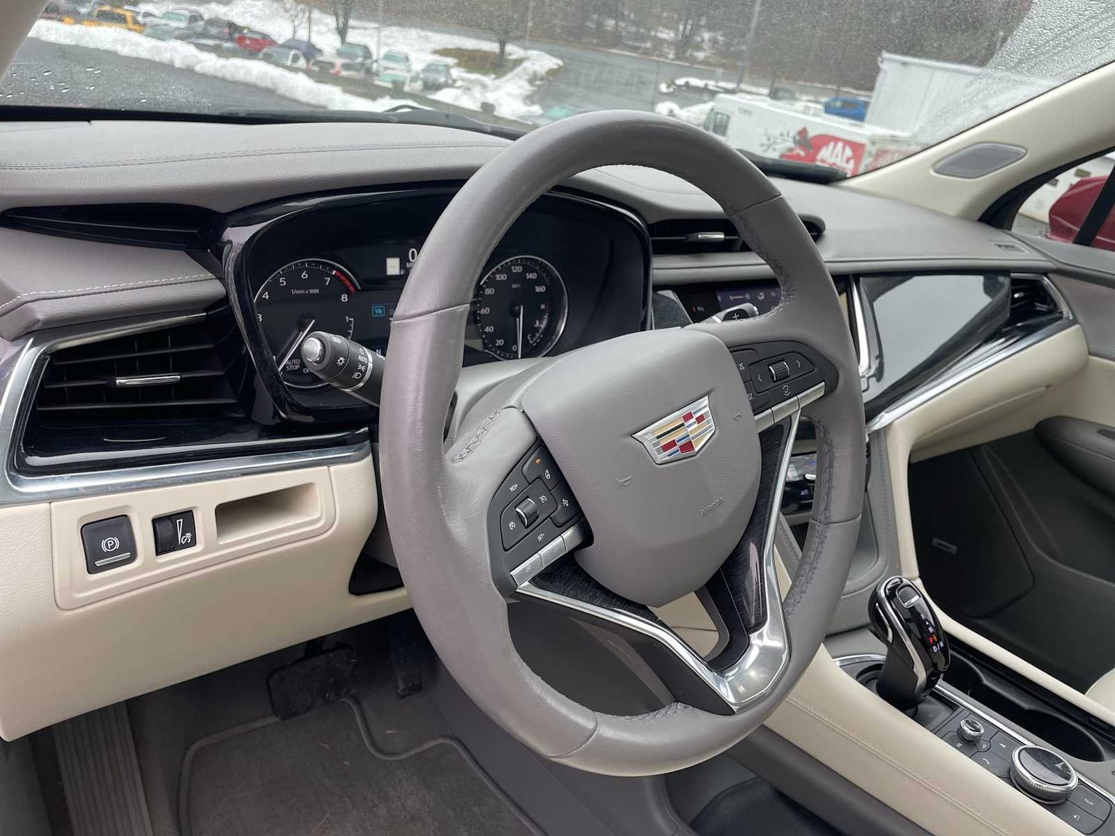 2022 Cadillac XT6 Premium Luxury