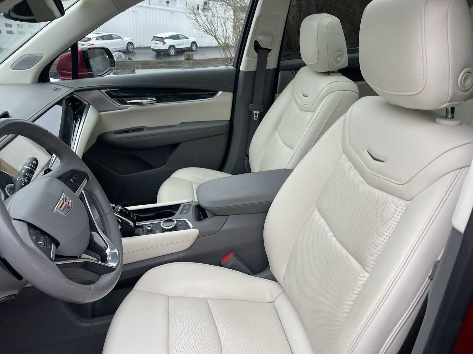 2022 Cadillac XT6 Premium Luxury