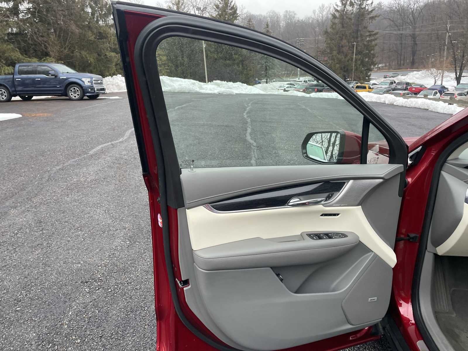 2022 Cadillac XT6 Premium Luxury