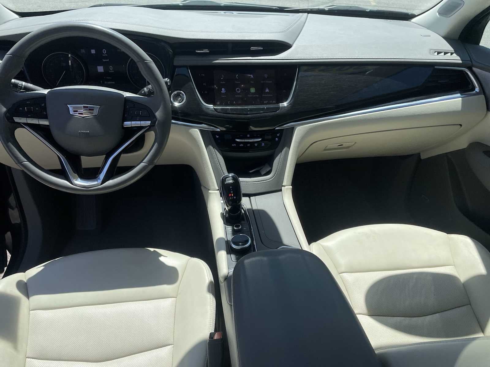 2022 Cadillac XT6 Premium Luxury