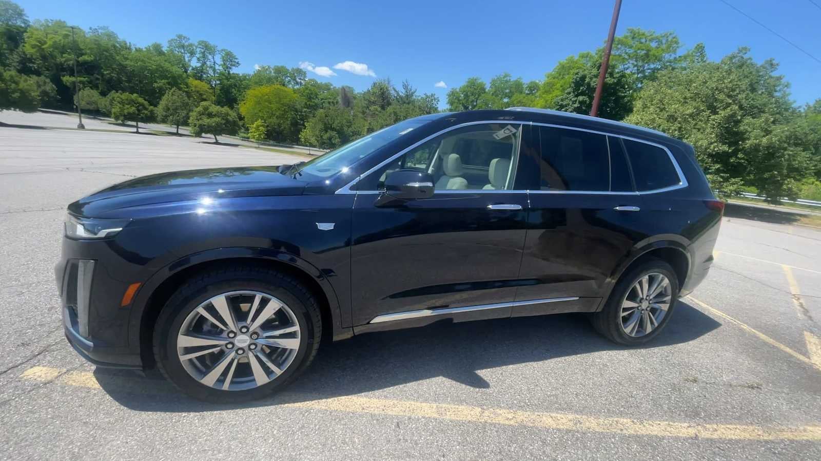 2022 Cadillac XT6 Premium Luxury