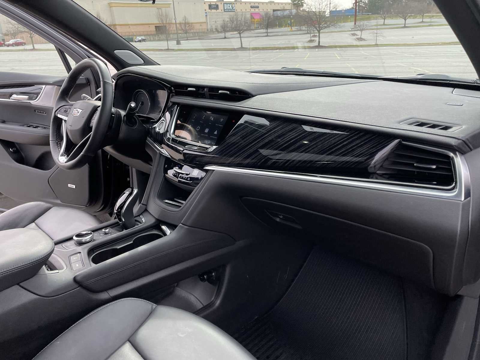 2025 Cadillac XT6 Premium Luxury