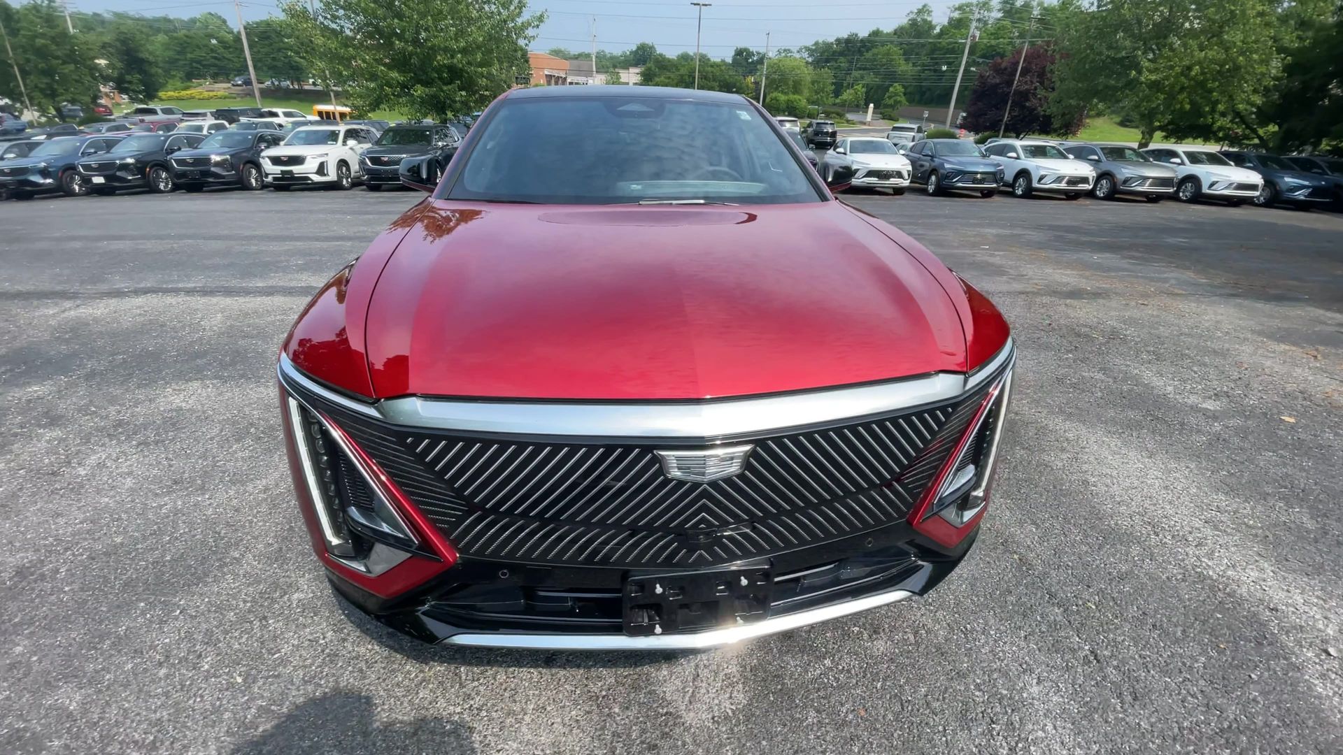 2025 Cadillac LYRIQ Luxury 1