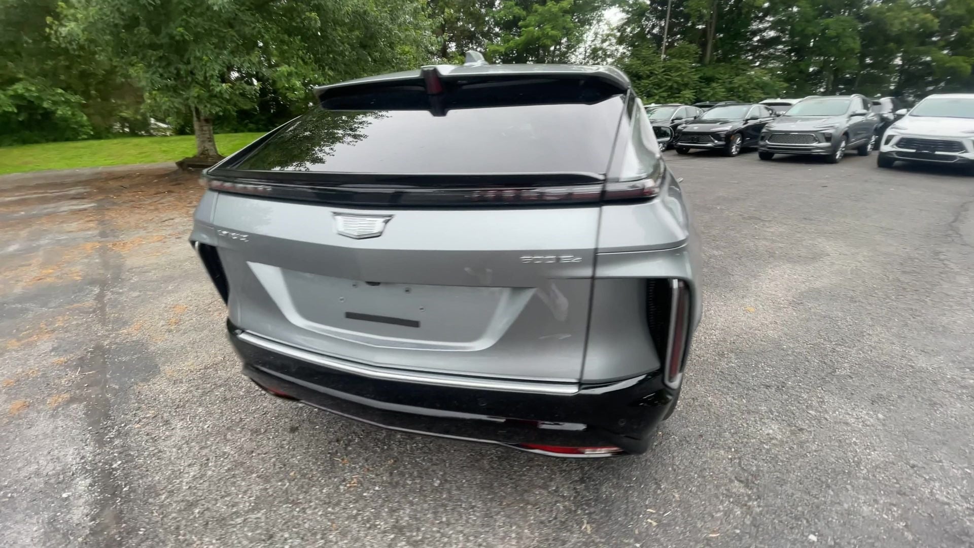 2025 Cadillac LYRIQ Luxury 1