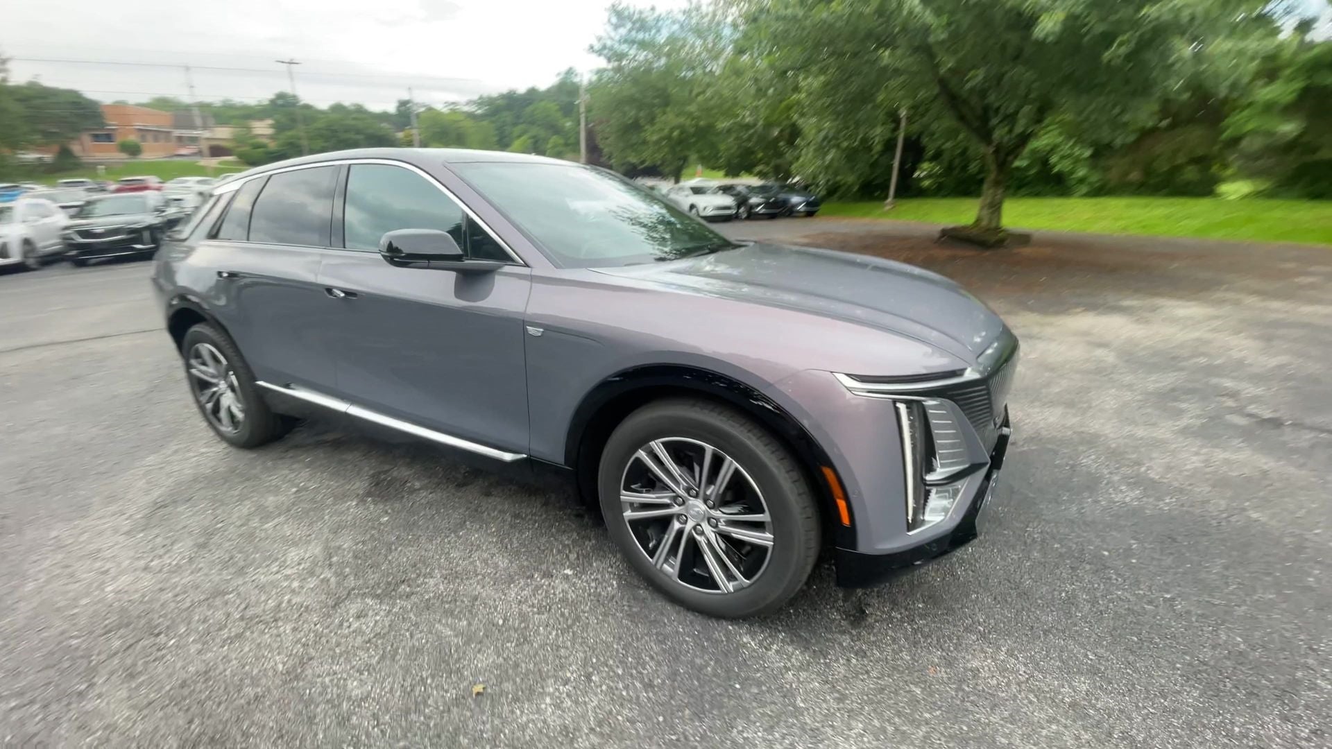 2025 Cadillac LYRIQ Luxury 1