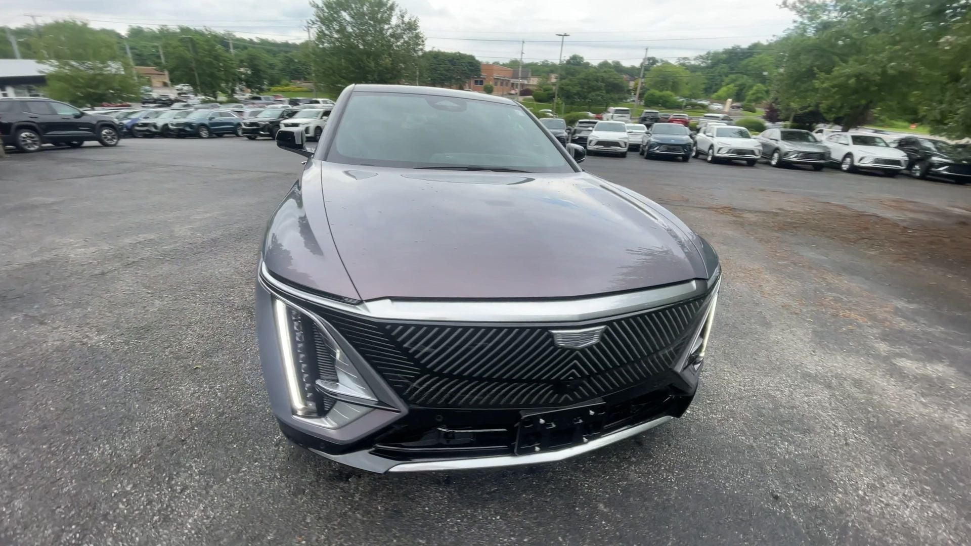 2025 Cadillac LYRIQ Luxury 1