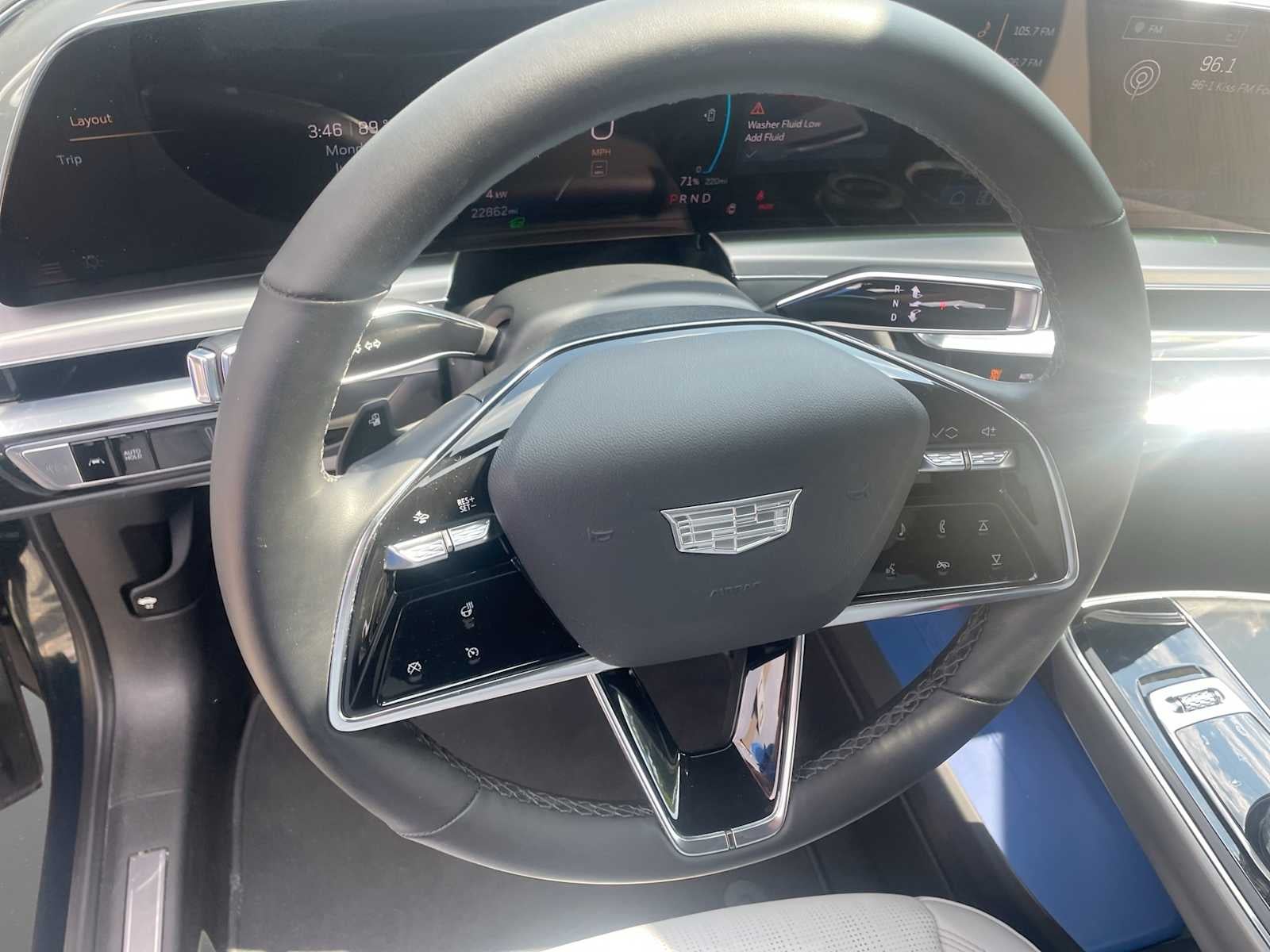 2024 Cadillac LYRIQ Luxury 1