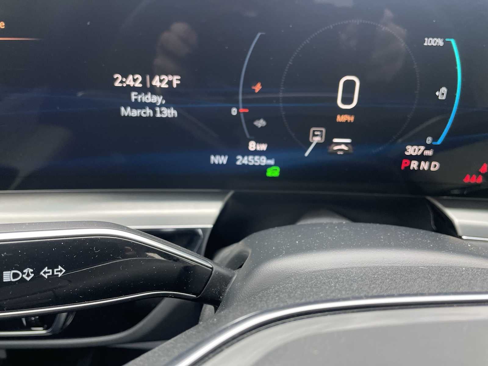 2024 Cadillac LYRIQ Luxury 1