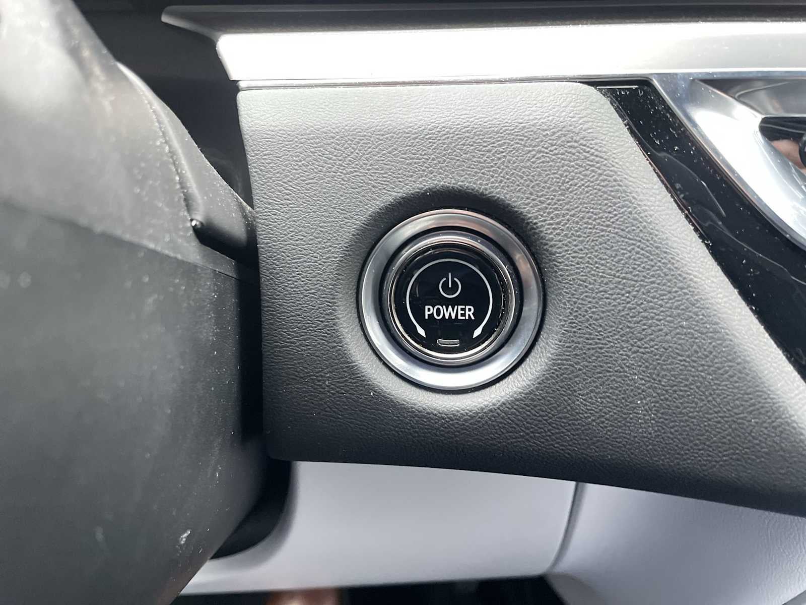 2024 Cadillac LYRIQ Luxury 1