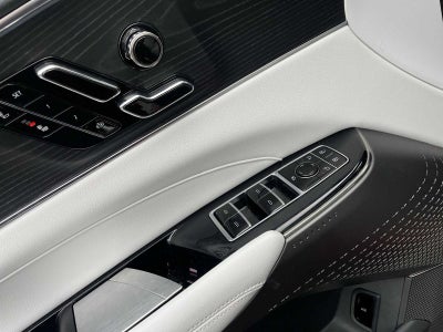 2024 Cadillac LYRIQ Luxury 1