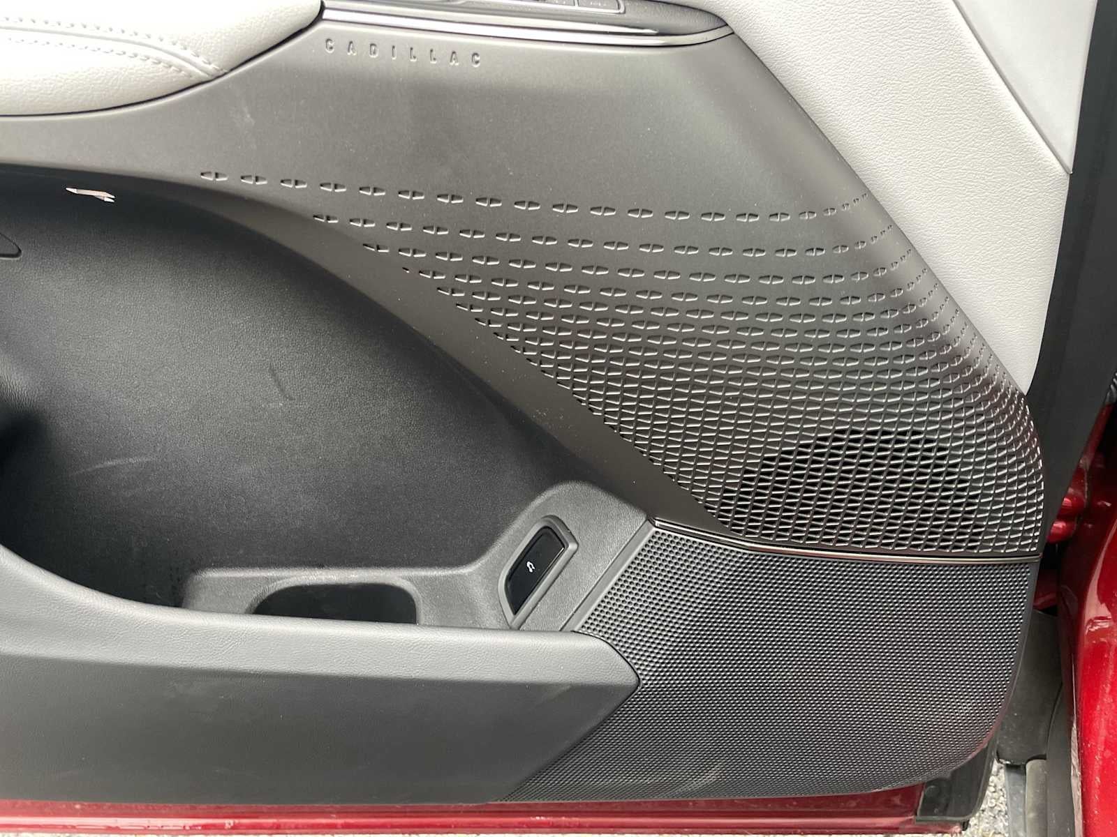 2024 Cadillac LYRIQ Luxury 1