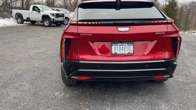 2024 Cadillac LYRIQ Luxury 1