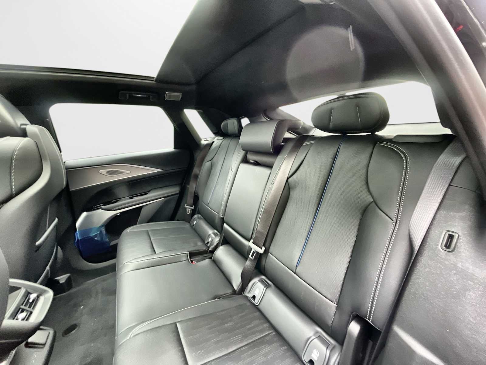 2027 Cadillac LYRIQ Premium Luxury