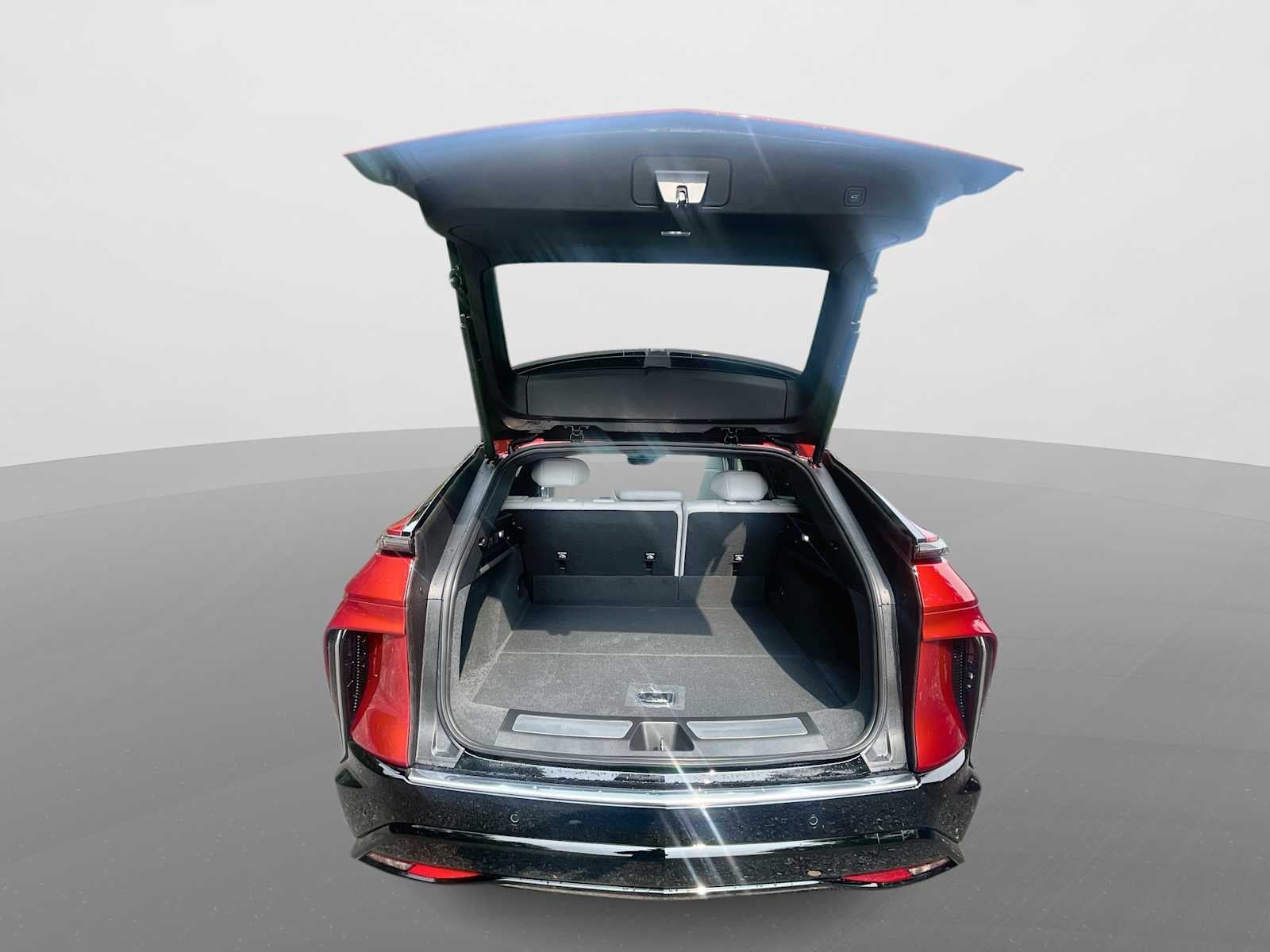 2026 Cadillac LYRIQ Premium Luxury