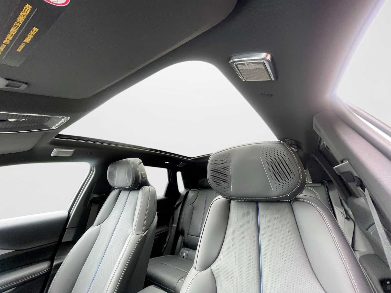 2027 Cadillac LYRIQ Premium Luxury