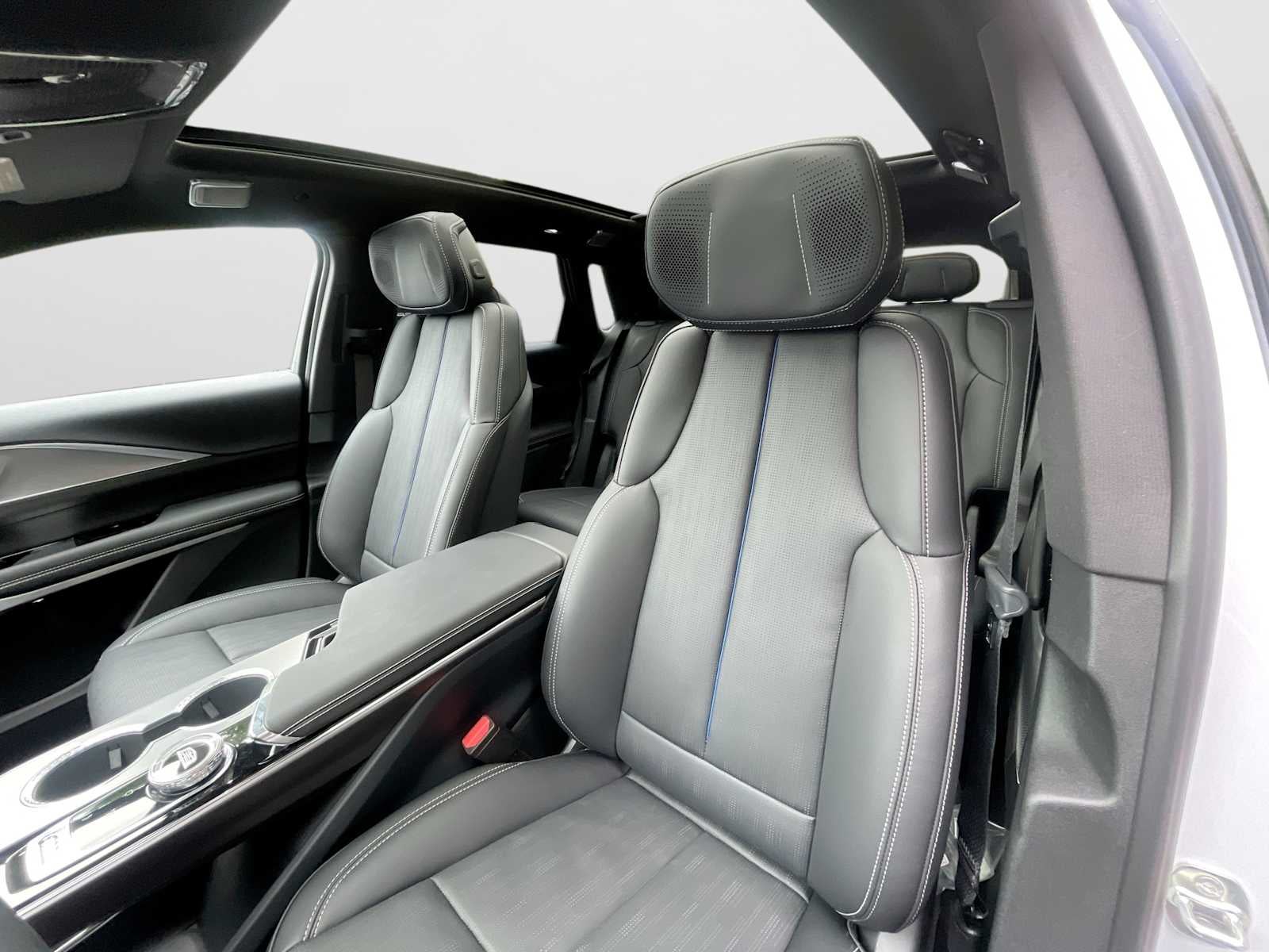 2027 Cadillac LYRIQ Premium Luxury